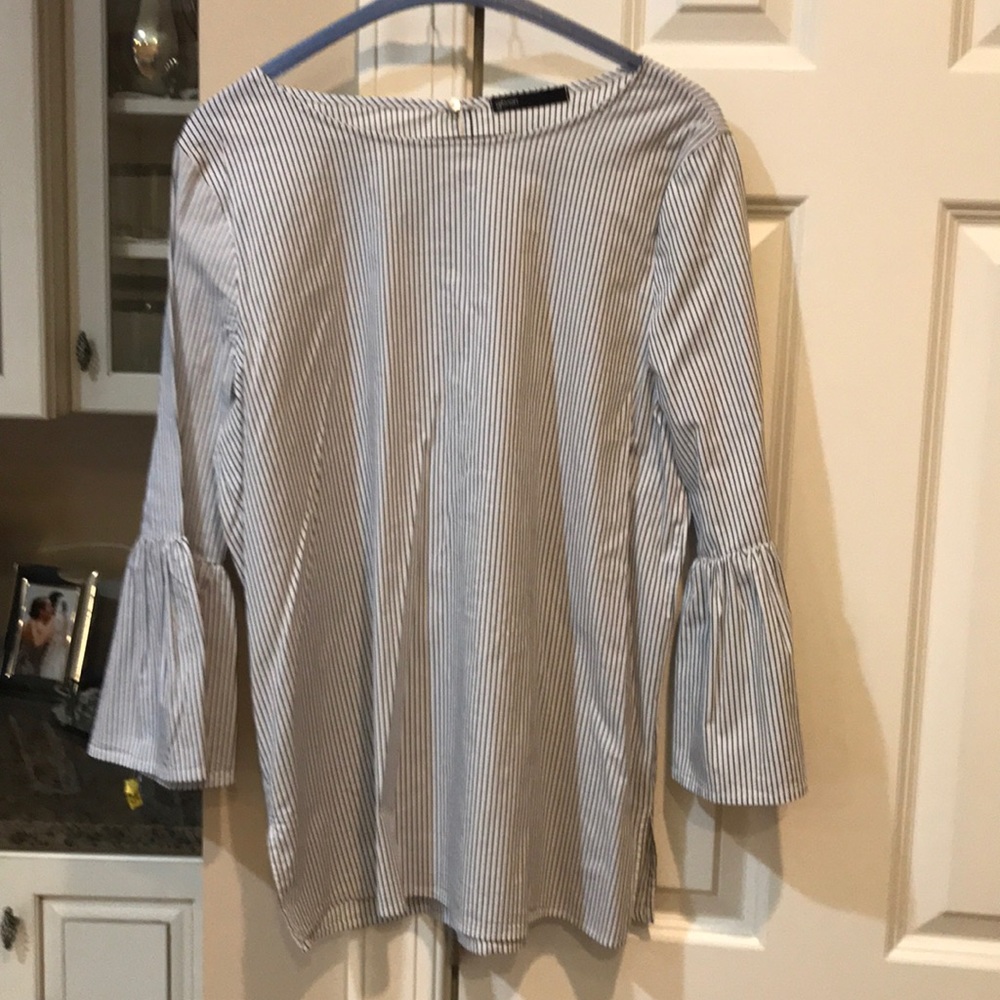 Blouse- bk stripe - bell sleeves